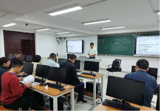 智能航海工程系扎實開展本科教育教學審核評估問題整改教研活動，深入推進教育智能化建設